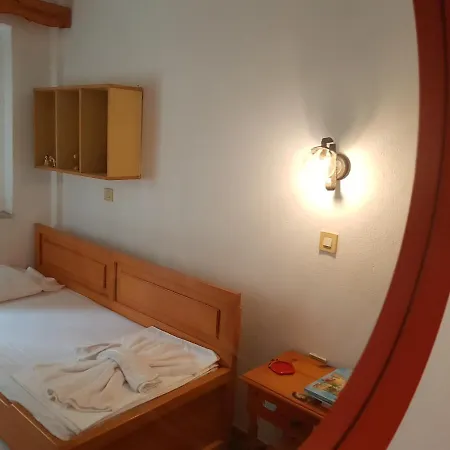 Konstantinos Beach House Апартаменты